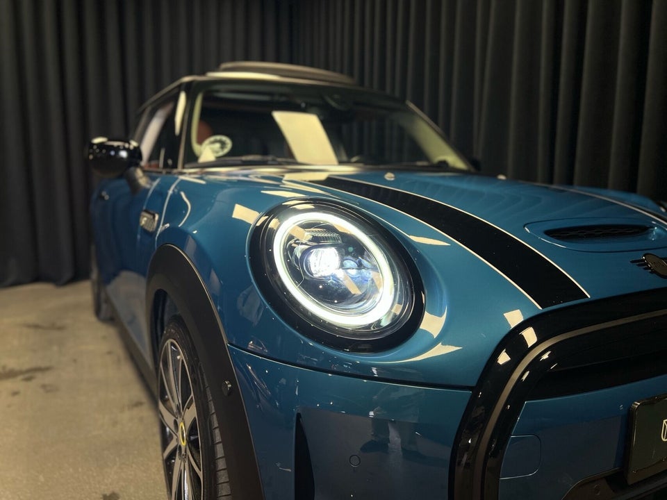 MINI Cooper SE Yours Lounge 3d