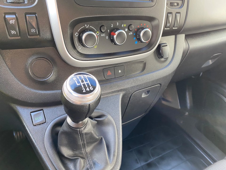 Renault Trafic T29 2,0 dCi 120 L2H1