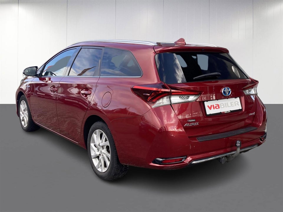 Toyota Auris 1,8 Hybrid H2 Comfort Touring Sports CVT 5d