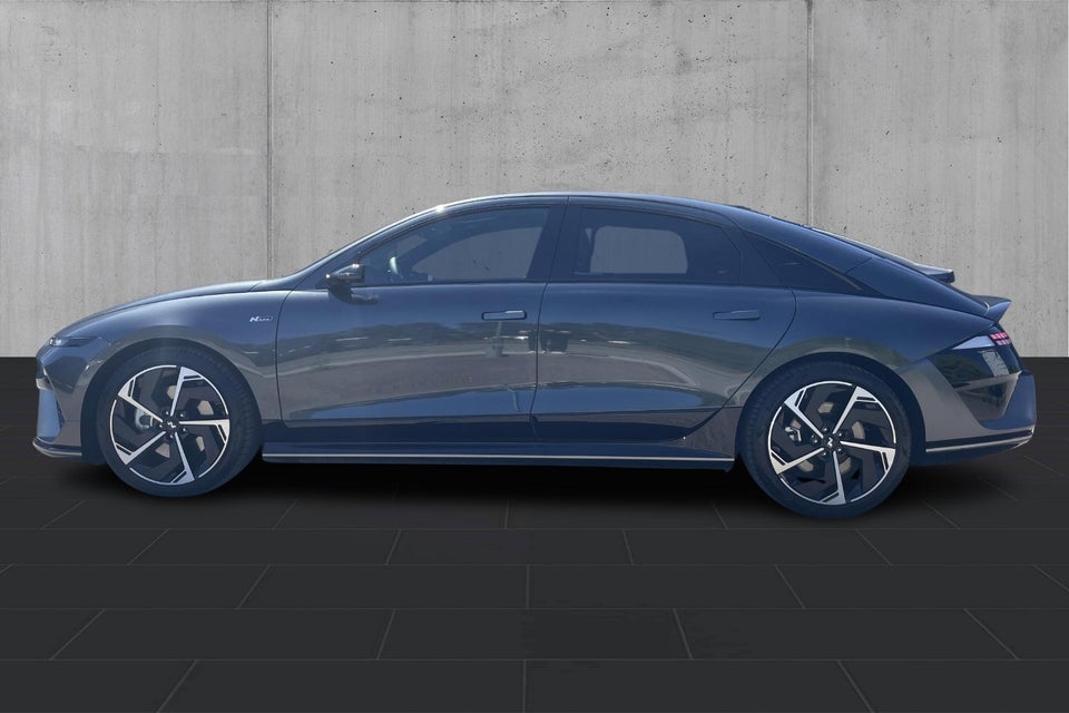 Hyundai Ioniq 6 84 N Line+ AWD 4d