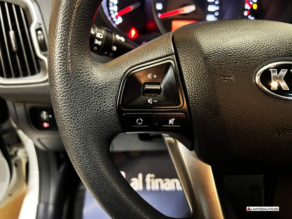 Kia Rio 1,2 CVVT Style+ 5d