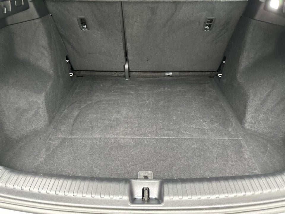 Audi Q4 e-tron 45 Advanced 5d