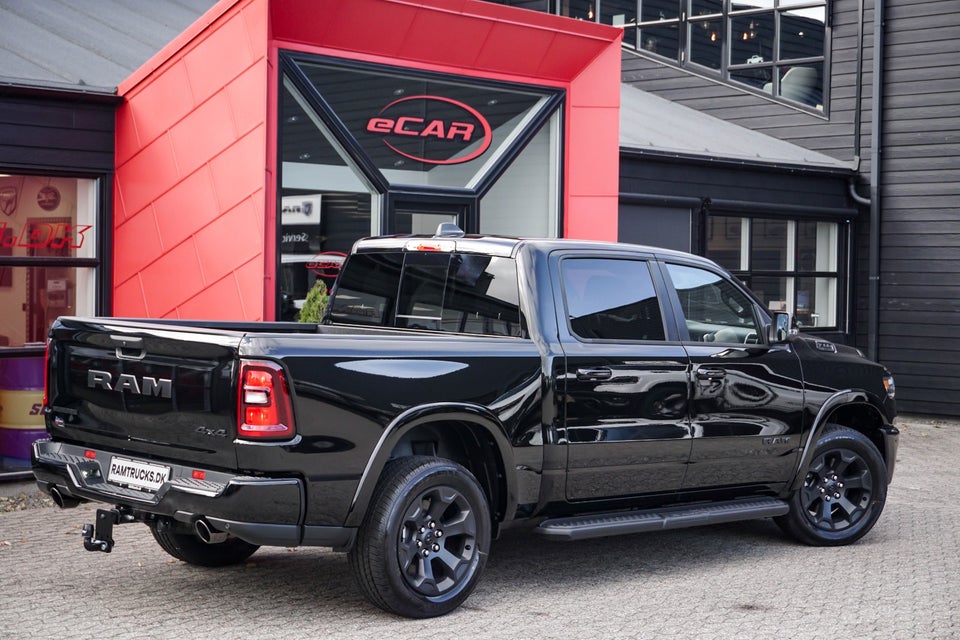 Dodge RAM 1500 3,0 Big Horn Night aut. 4d