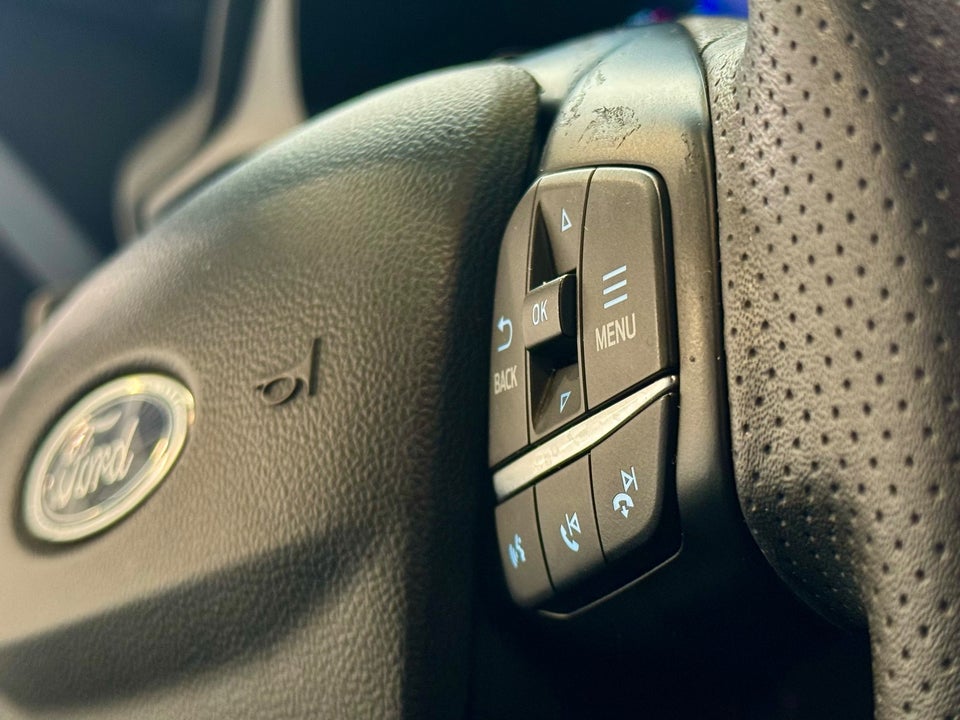 Ford Kuga 2,5 PHEV ST-Line X CVT 5d