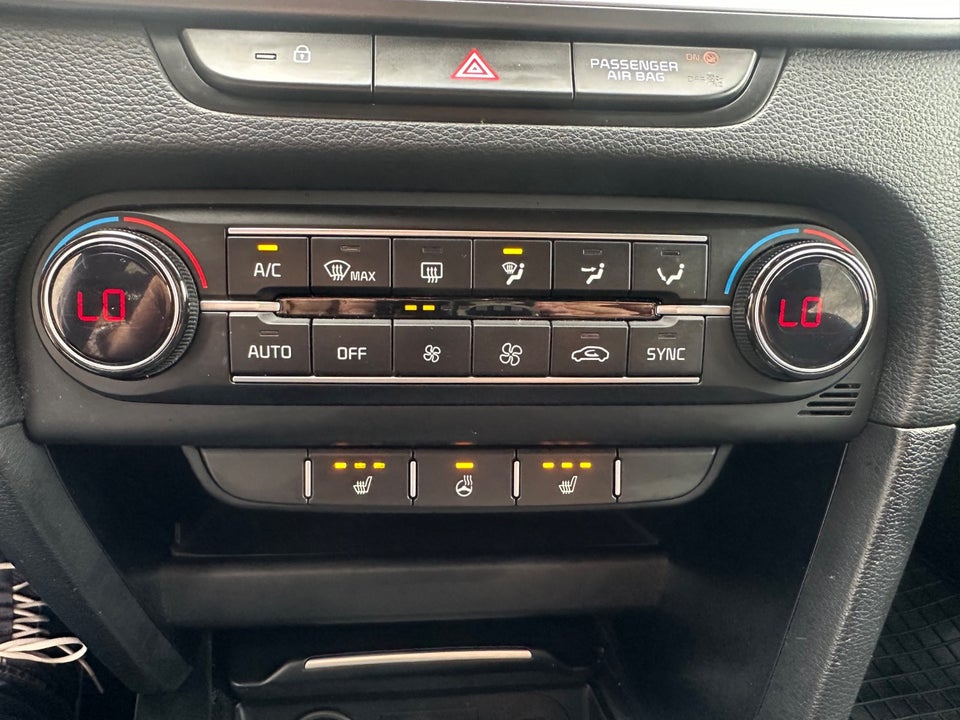 Kia Ceed 1,0 T-GDi Prestige 5d