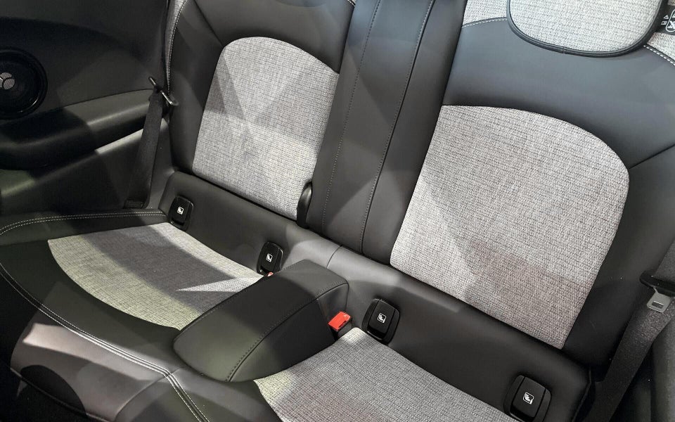 MINI Cooper SE Collection 3d