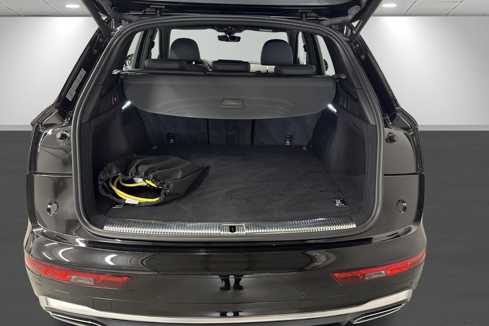Audi Q5 55 TFSi e S-line quattro S-tr. 5d