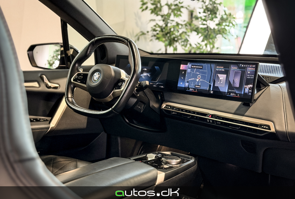 BMW iX xDrive40 Sport 5d