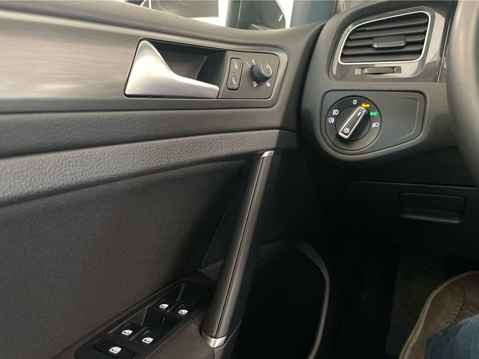 VW Golf VII 1,5 TSi 130 Comfortline 5d