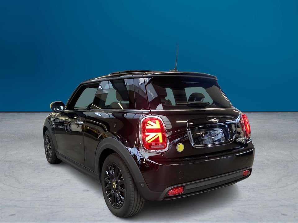 MINI Cooper SE Camden 3d