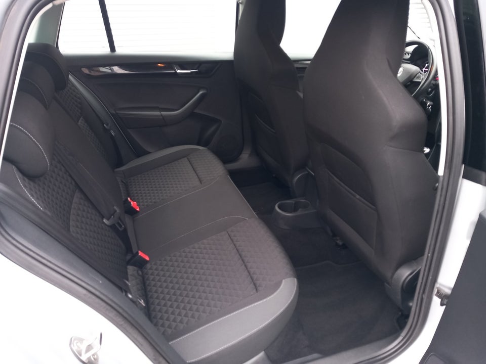 Skoda Rapid 1,0 TSi 95 Ambition Spaceback 5d