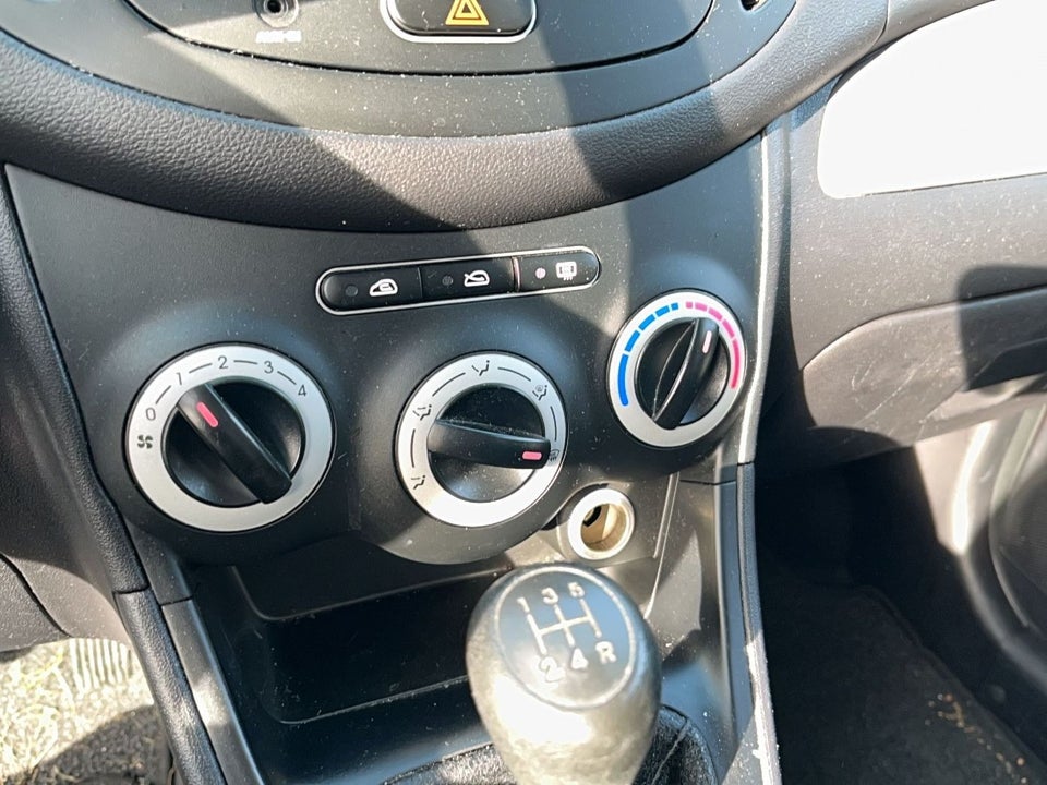 Hyundai i10 1,25 Classic 5d