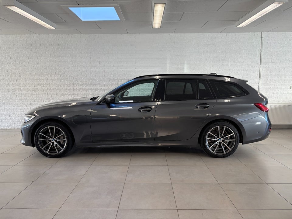 BMW 330e 2,0 Touring Sport Line aut. 5d