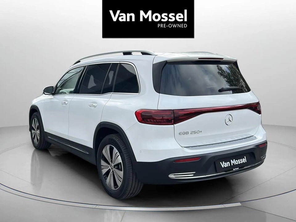 Mercedes EQB250+ Progressive 5d