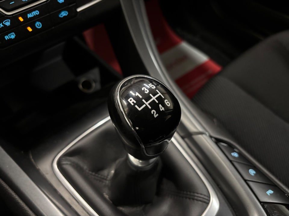 Ford Mondeo 1,5 SCTi 160 Titanium stc. 5d