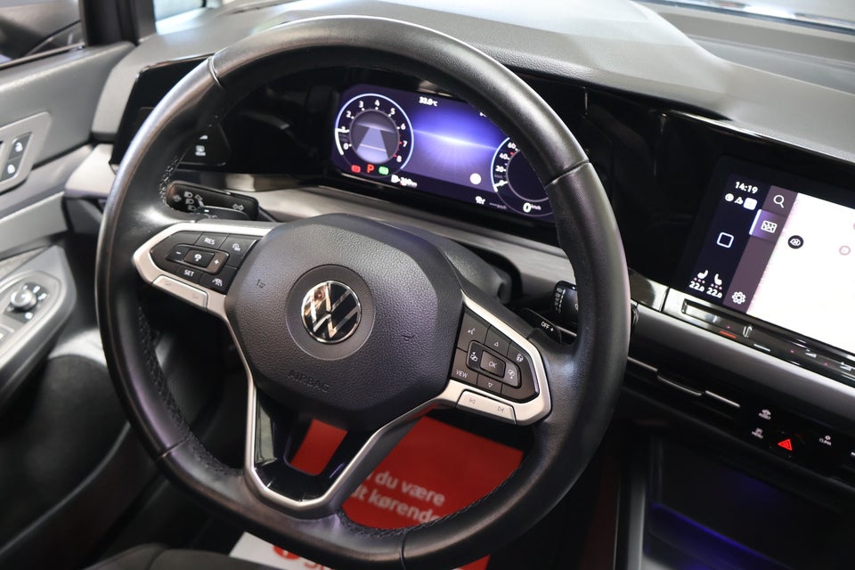VW Golf VIII 1,5 eTSi 150 Style Variant DSG 5d