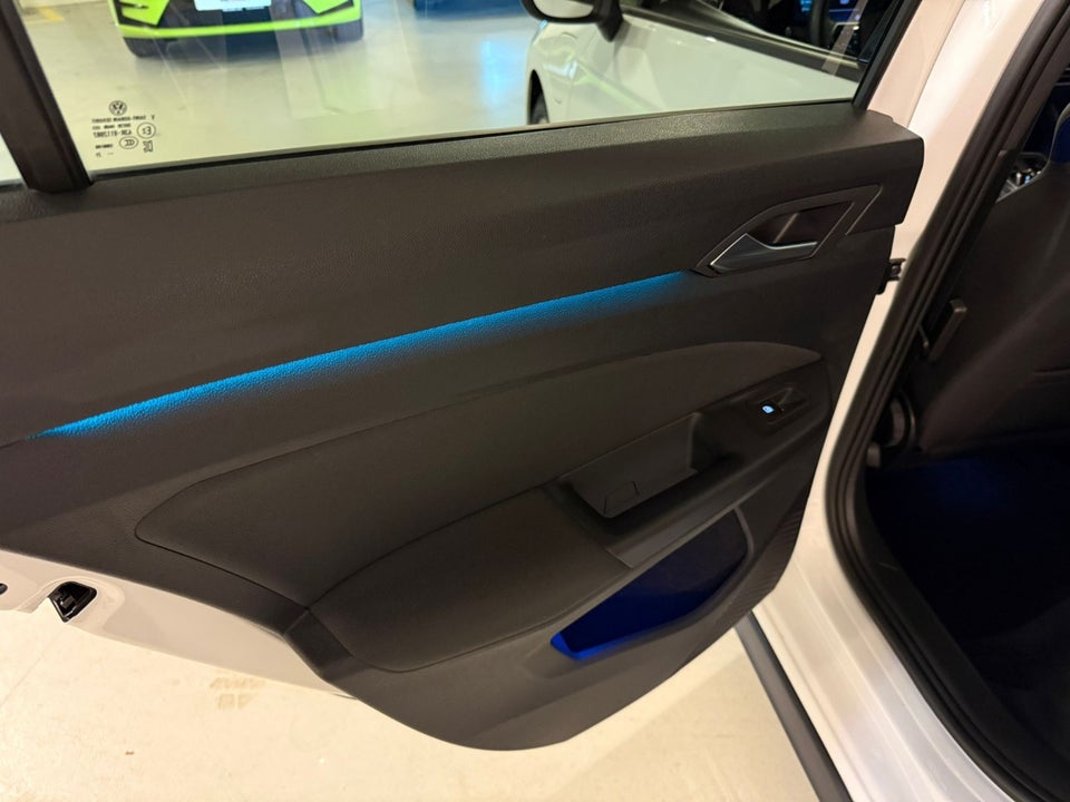 VW Golf VIII 1,4 GTE DSG 5d