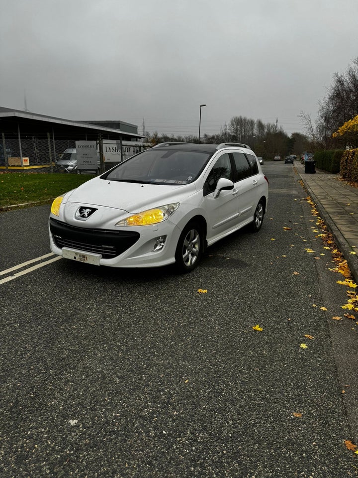 Peugeot 308 2,0 HDi 140 Sportium SW 5d