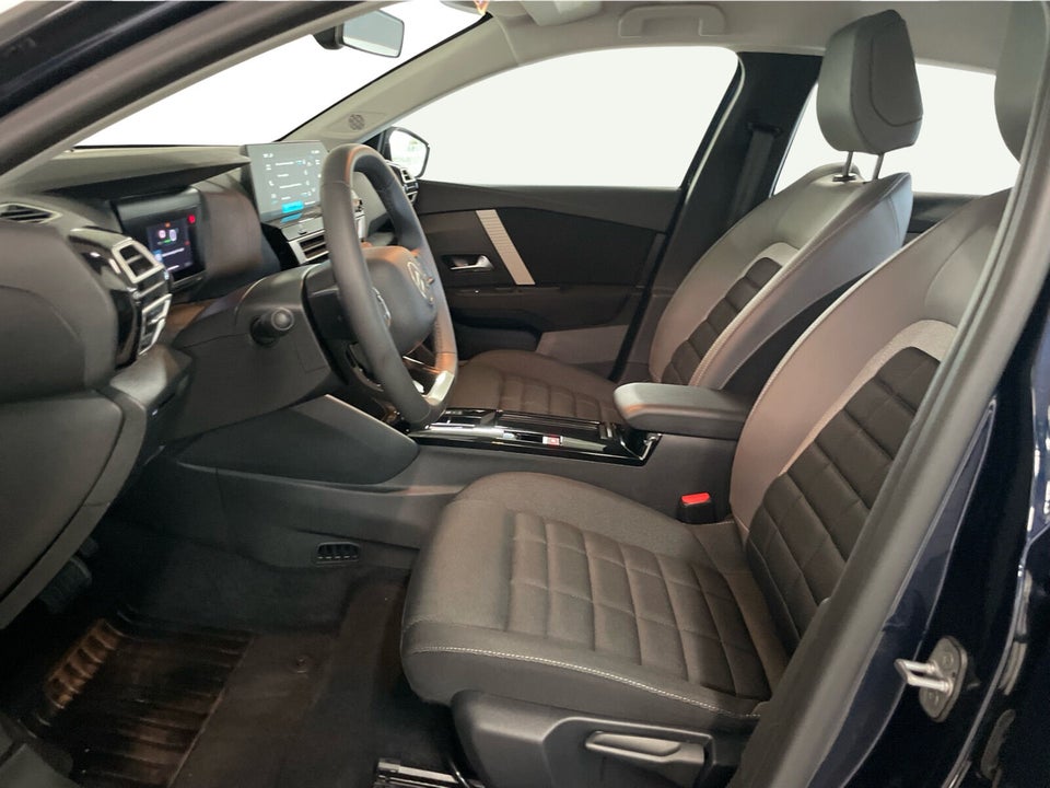 Citroën ë-C4 X 54 Plus 4d