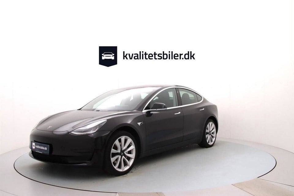 Tesla Model 3 Standard Range+ RWD 4d