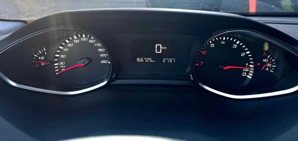 Peugeot 308 1,2 VTi 82 Active 5d