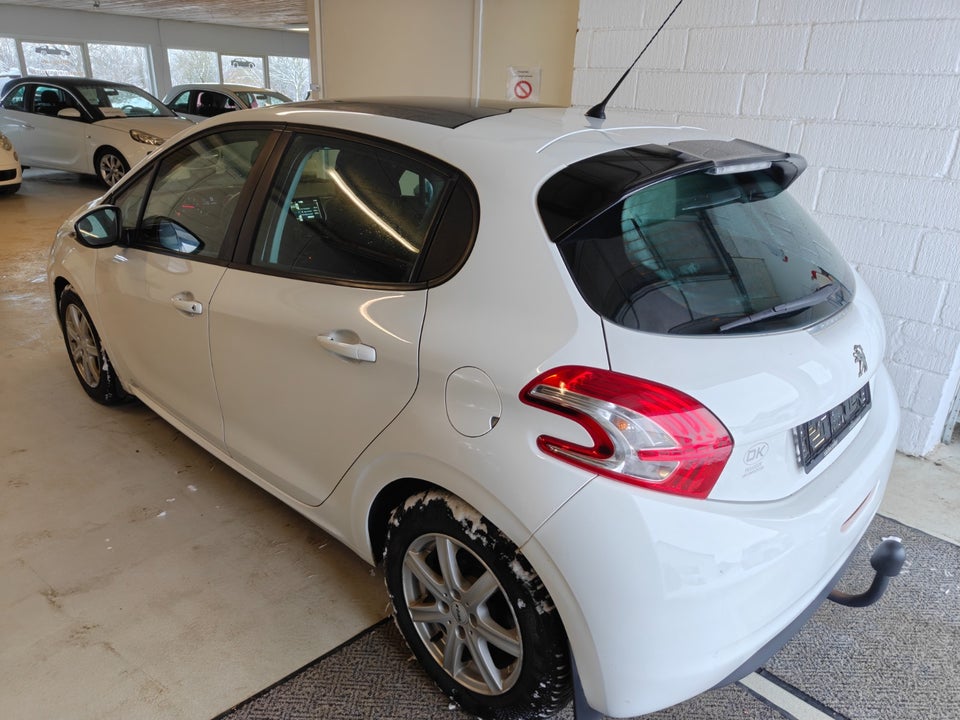 Peugeot 208 1,6 e-HDi 92 Active 3d