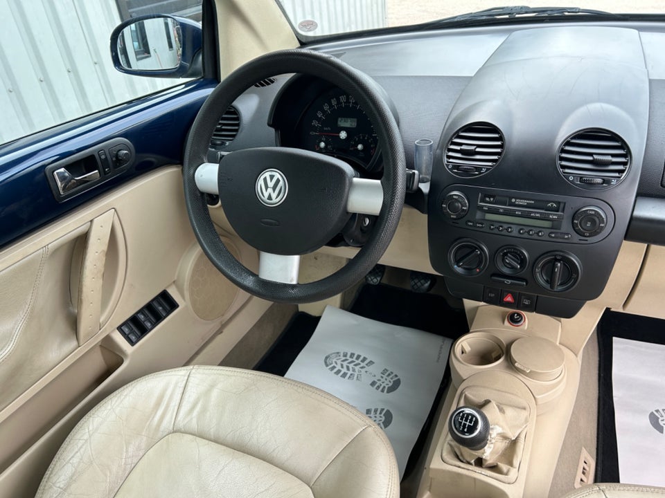 VW New Beetle 2,0 Cabriolet 2d