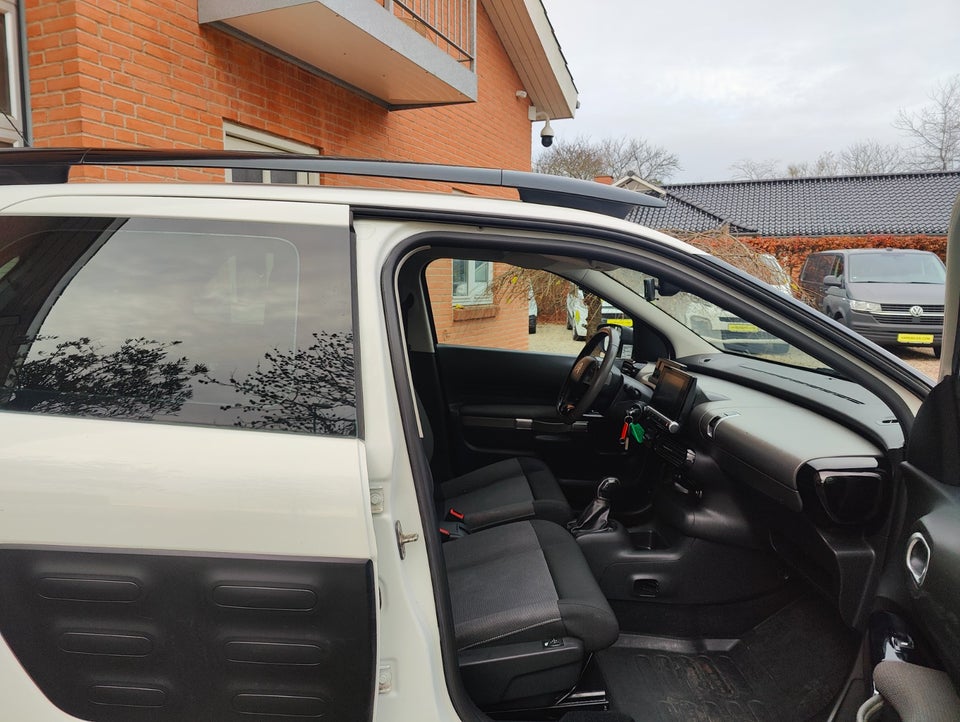 Citroën C4 Cactus 1,6 BlueHDi 100 Feel Van 5d