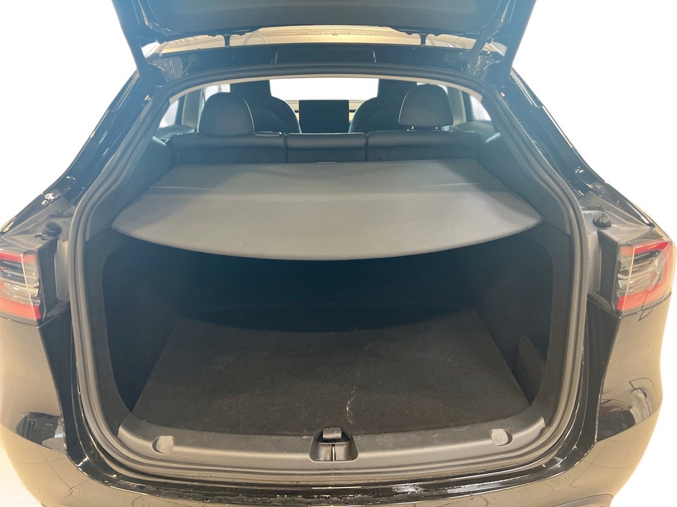Tesla Model Y RWD 5d