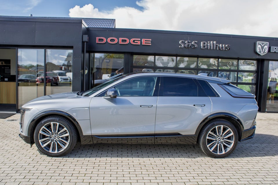 Cadillac Lyriq 600 E4 Sport AWD 5d