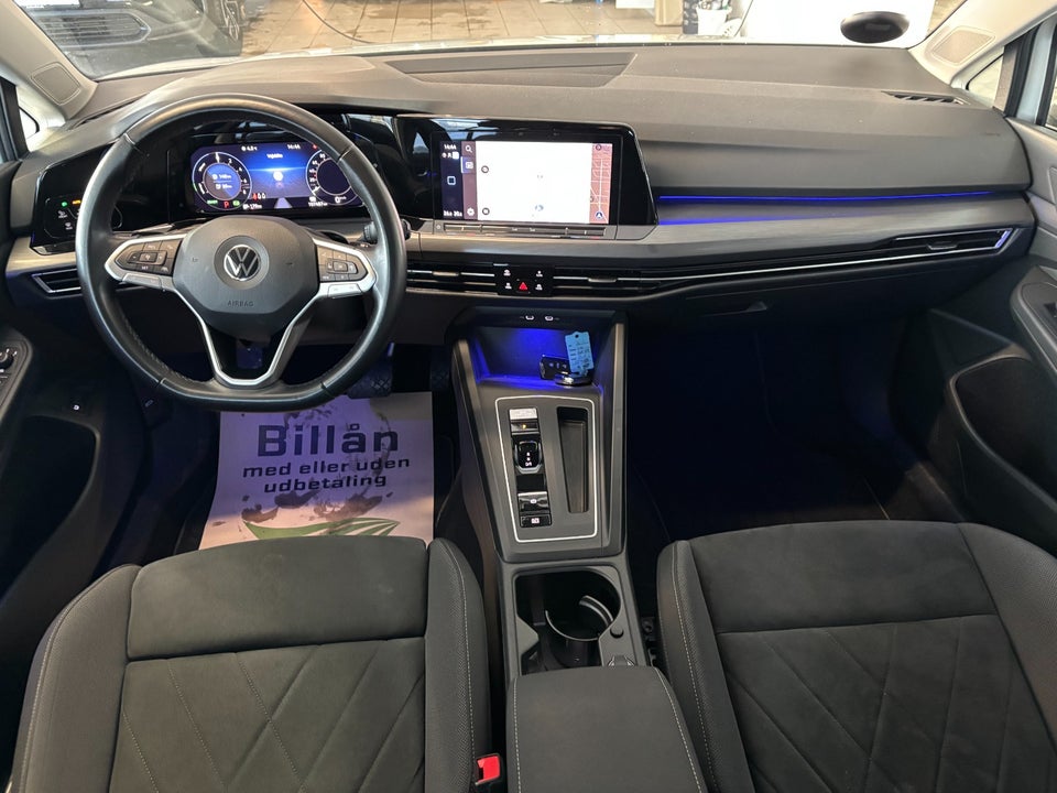 VW Golf VIII 1,4 eHybrid DSG 5d