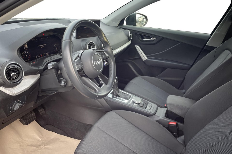 Audi Q2 35 TFSi Prestige S-tr. 5d