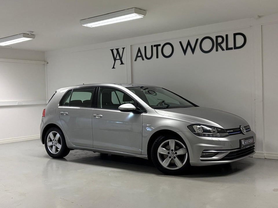 VW Golf VII 1,5 TSi 130 Comfortline DSG 5d