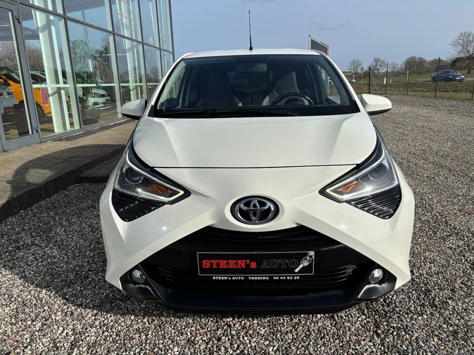 Toyota Aygo 1,0 VVT-i x-play x-shift 5d