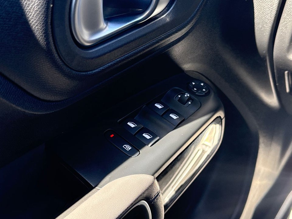 Citroën C5 Aircross 1,6 Hybrid Shine Sport EAT8 5d