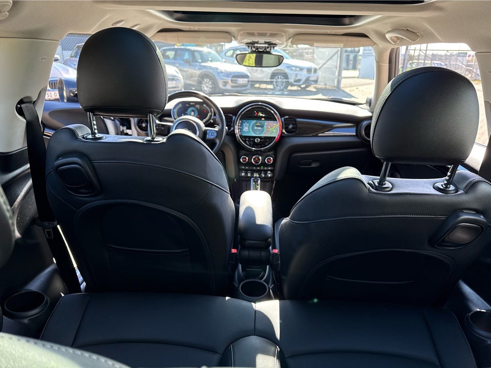 MINI Cooper SE Classic Trim 3d