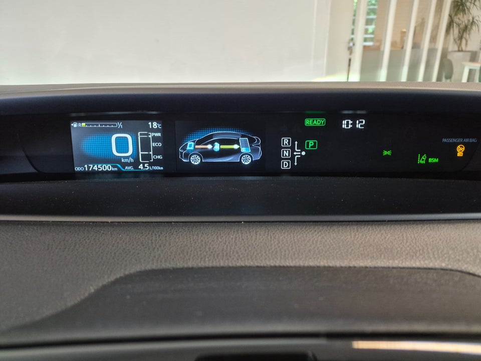 Toyota Prius 1,8 Hybrid H3 CVT 5d