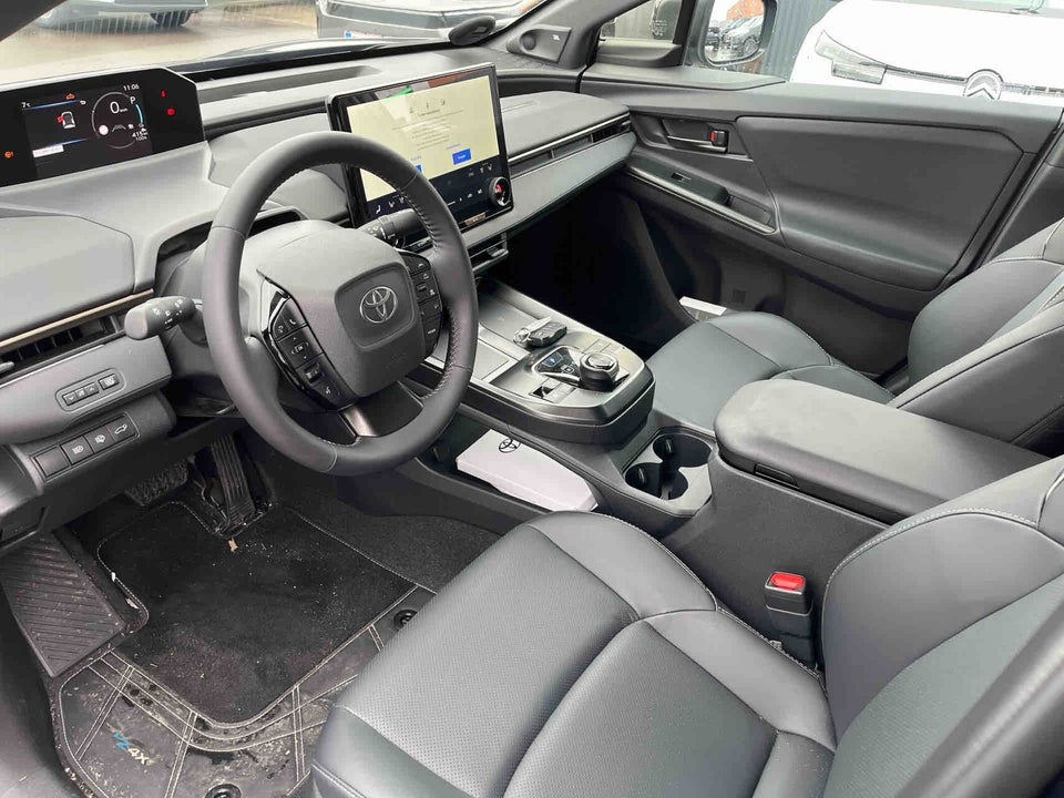 Toyota bZ4X 73 Executive 5d