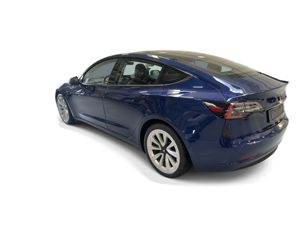 Tesla Model 3 Standard Range+ RWD 4d