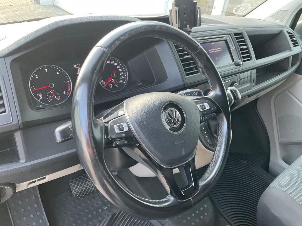 VW Transporter 2,0 TDi 150 Autotransporter DSG 2d