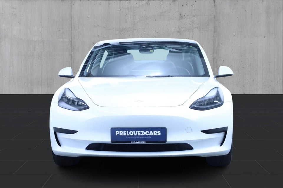 Tesla Model 3 Standard Range+ RWD 4d