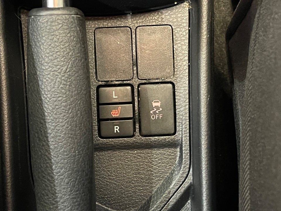 Toyota Yaris 1,0 VVT-i T2 5d