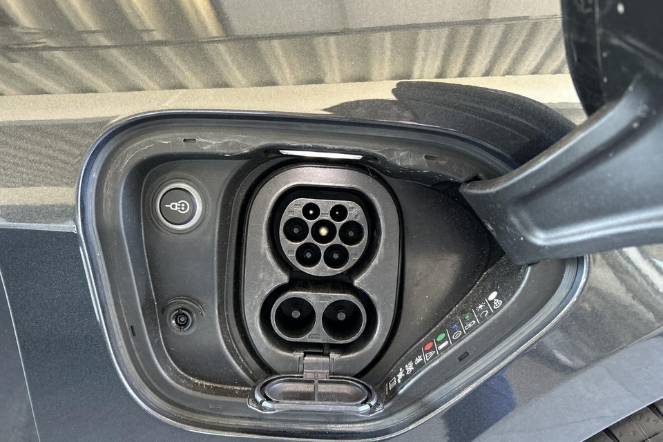 Porsche Taycan Performance+ 4d
