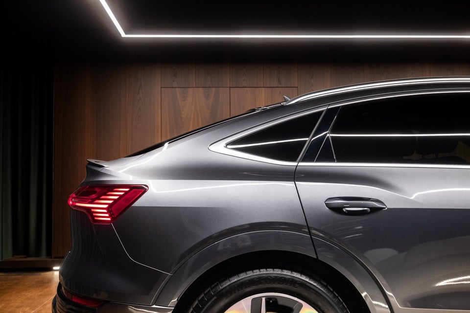 Audi Q8 e-tron 55 S-line Sportback quattro 5d