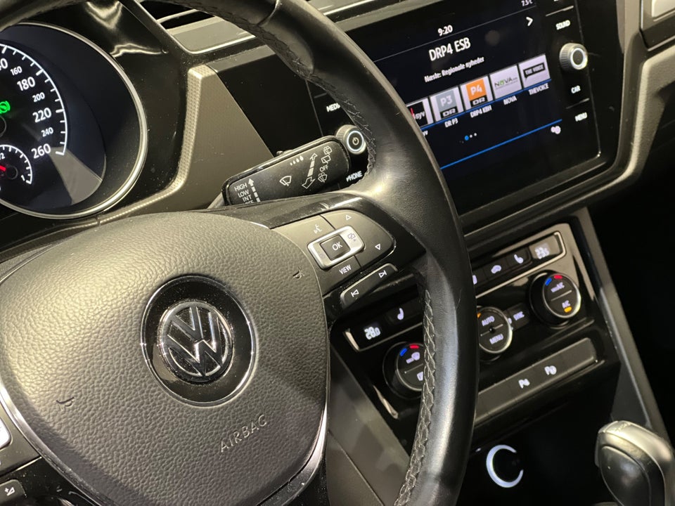 VW Touran 1,6 TDi 115 IQ.Drive DSG 7prs 5d