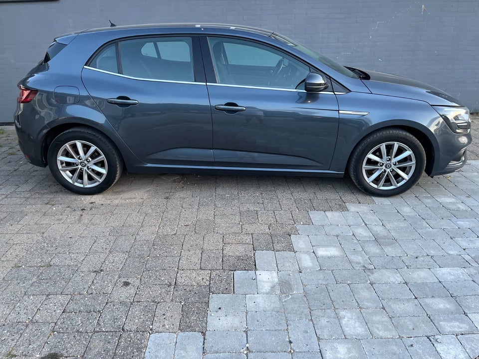 Renault Megane IV 1,2 TCe 100 Zen 5d