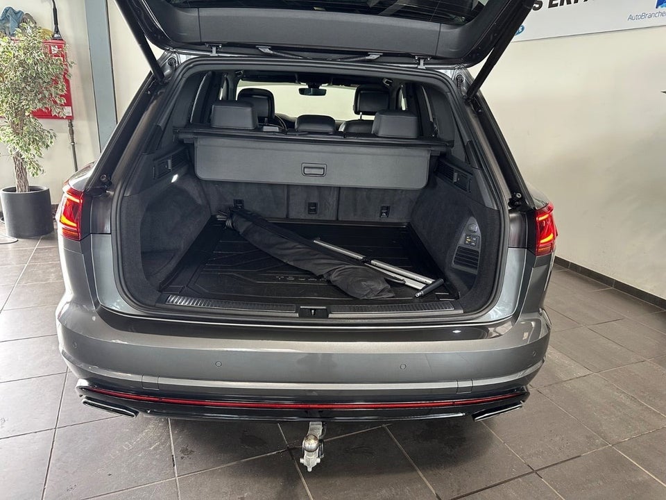 VW Touareg 3,0 TDi 286 R-line aut. 4Motion Van 5d