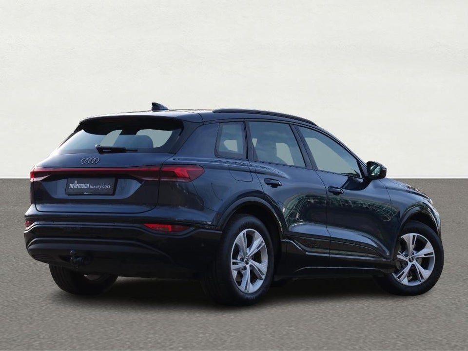 Audi Q6 e-tron Progress performance 5d