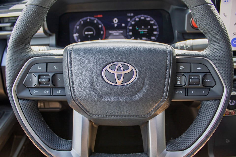 Toyota Tacoma 2,4 Hybrid Off-Road Premium aut. 4x4 4d