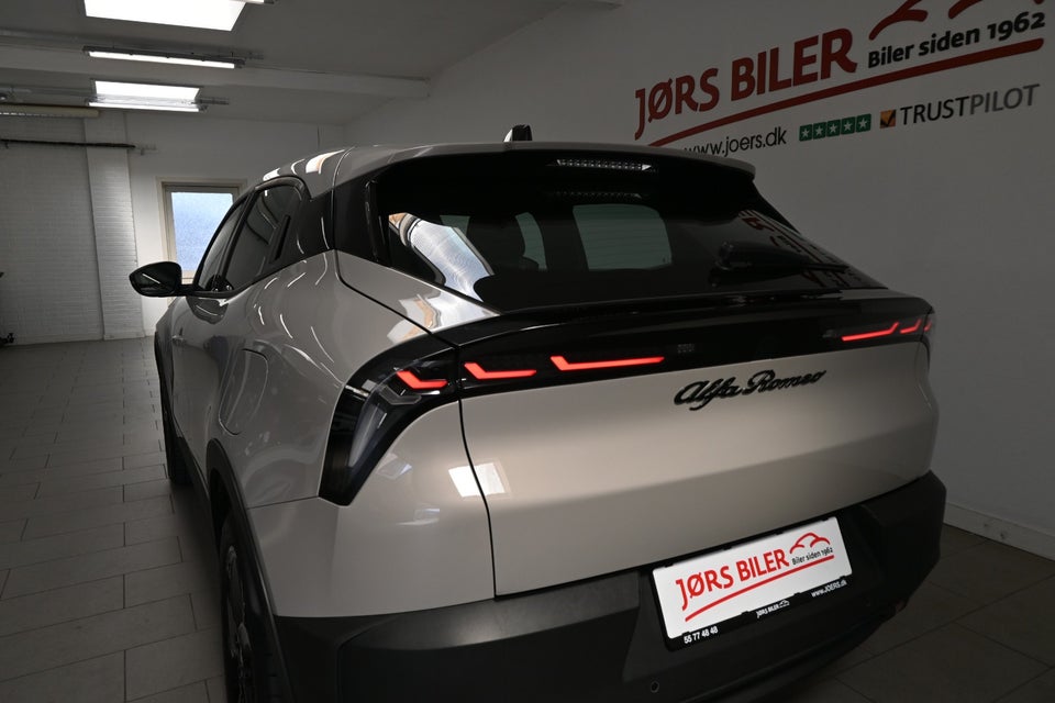 Alfa Romeo Junior Elettrica Core 5d